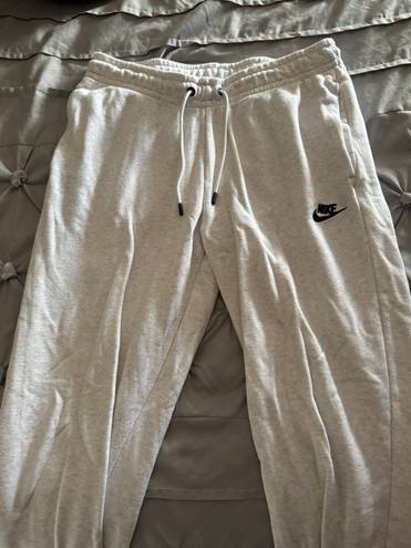 Nike White Joggers Sweatpants