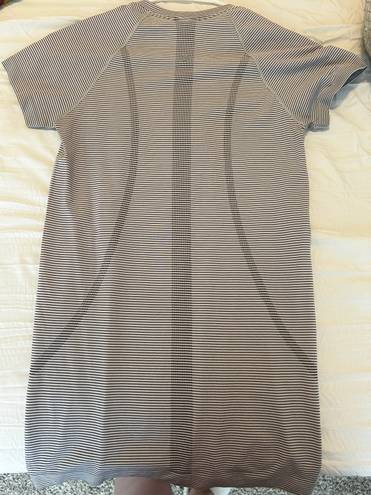 Lululemon Swiftly Tech Short Sleeve 2.0