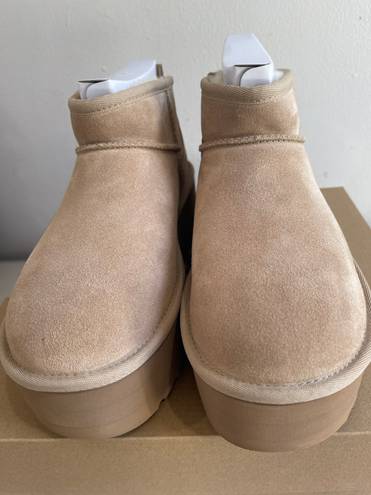 UGG Women's Classic Ultra Mini Platform Boot Sand  Size 8