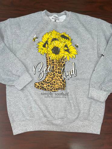 Simply Southern Bee Kind Grey Sweatshirt Size Medium