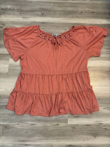 Absolutely Famous Size XL Boho Style blouse with Peplum Bottom P=20 L=24