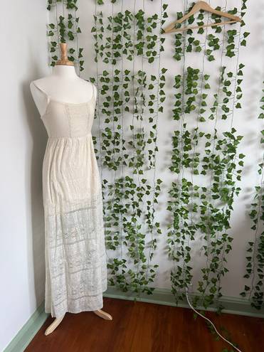 Hollister Cream Lace Bohemian Maxi Dress