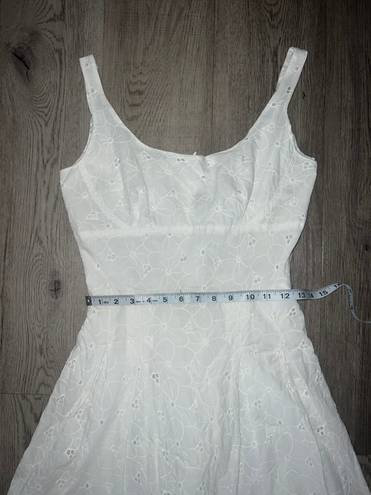 Vintage Charm Gorgeous Vintage Y2K Doen Style White Eyelet Midi Dress