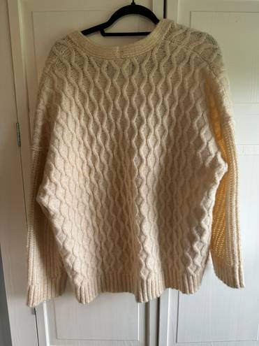 American Eagle Outfitters Sweater