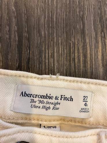 Abercrombie & Fitch The 90s Straight Ultra High Rise Jeans