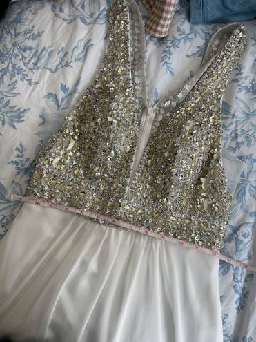 Faviana NWT  GLAMOUR S7500 White Prom Dress/Gown