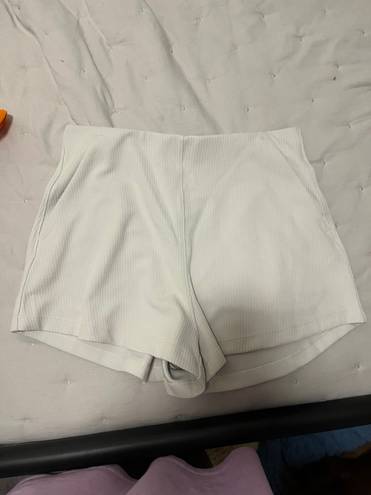 Lululemon ribbed softstreme shorts