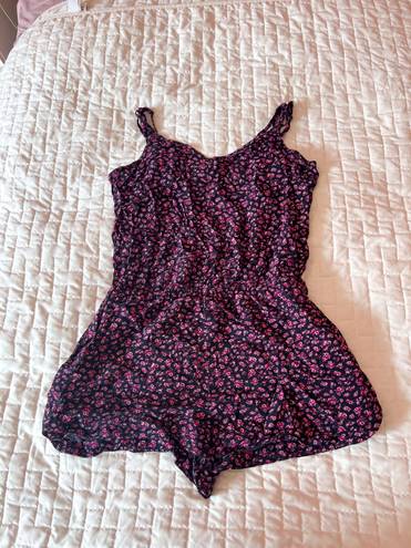 American Eagle Black And Pink Floral Romper Size Medium