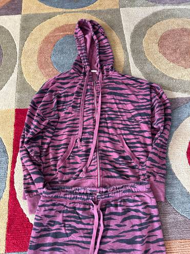 Lounge Tiger Print  Two Piece Matching Set Sweatsuit Sweatshirt Joggers Medium