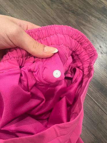 Lululemon Hotty Hot 2.5” Shorts