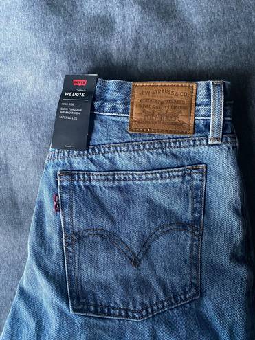 Levi’s Wedgie Straight Jeans