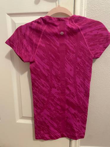 Lululemon Swiftly Tech Short Sleeve