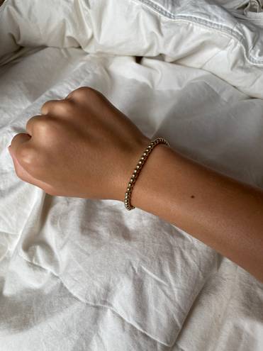 gold bracelet