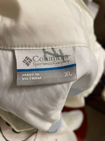 Columbia White Raincoat