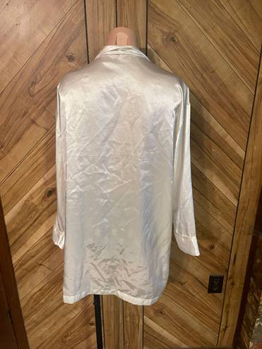 Victoria's Secret Victoria’s Secret Vintage Y2K White OS Robe