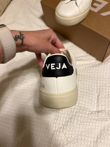 VEJA Recife Sneakers