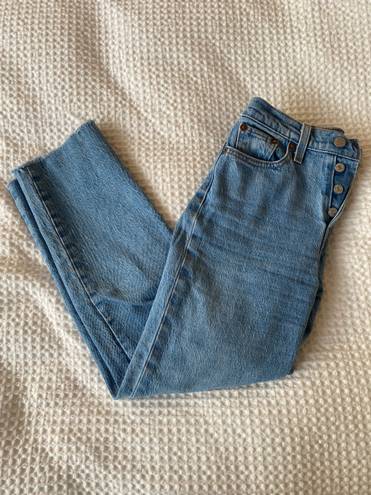 Levi’s Wedgie Straight Jeans