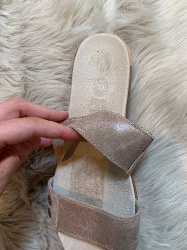 Sorel NWOT   Torpeda Slide Il leather sandals size 9