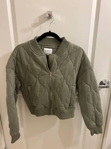 Abercrombie & Fitch Quilted Bomber Jacket