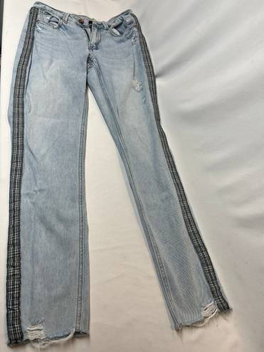 REWASH Light Wash Ripped Jeans With Stripe