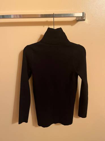 Tuckernuck  Pomander Place Arlo Ribbed Turtleneck in Black