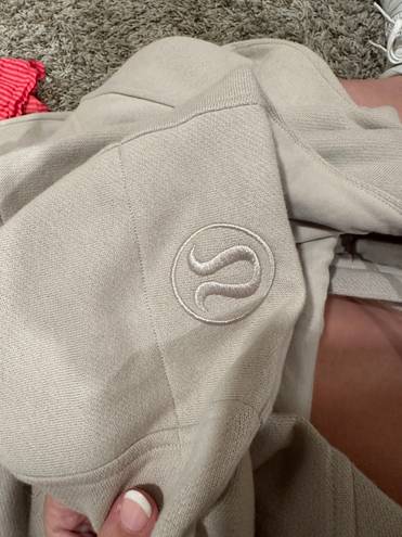 Lululemon Scuba Full Zip Cropped Hoodie