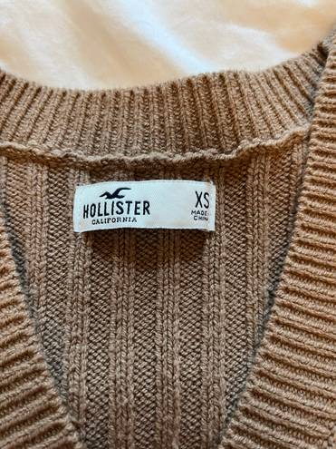 Hollister Brown cropped  sweater