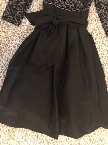 Jessica Howard fit & flare dress classic lace and crisp taffeta Black & Silver Size 8