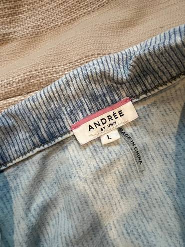 Andrée Distressed Denim Jean Jacket