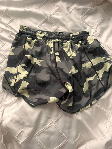 Lululemon Hotty Hot Shorts 4”