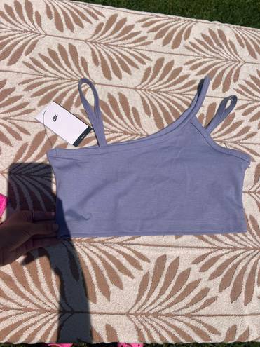 Nike NWT  CROP TOP