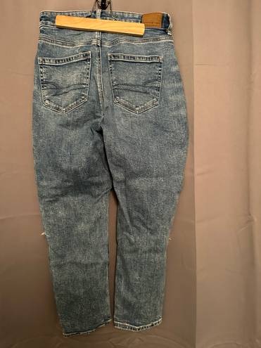 American Eagle Outfitters Mom Jeans