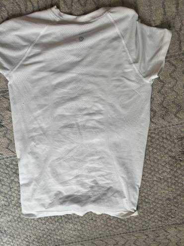 Lululemon Swiftly Tech Short Sleeve 2.0