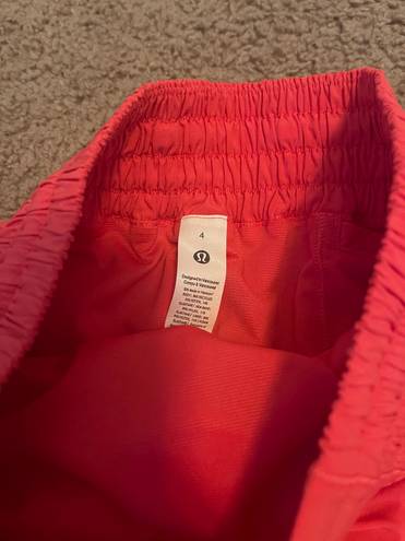 Lululemon Hotty Hot Short 2.5”