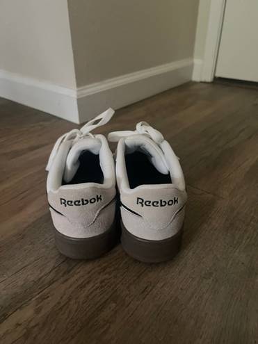 Reebok Neutral  Sneakers