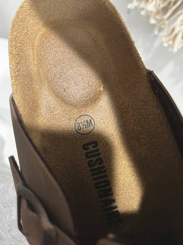 Cushionaire Birkenstock Clogs Knock-Offs