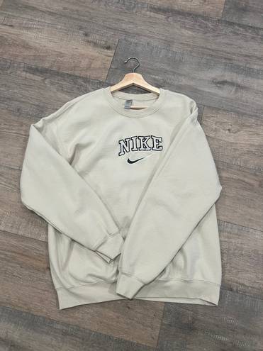 Nike crewneck