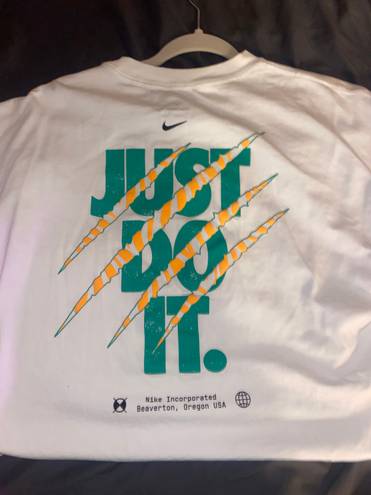 Nike T-Shirt