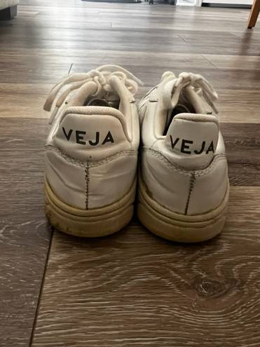 VEJA Sneakers