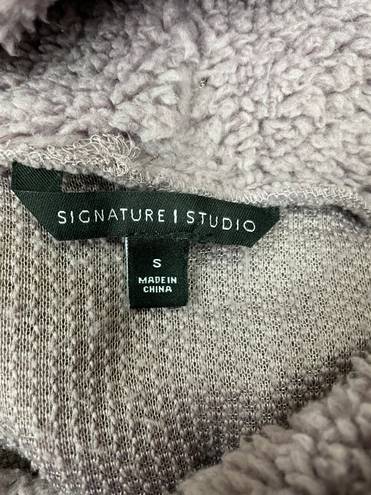 Signature Studio Sherpa Two Toned Hoodie