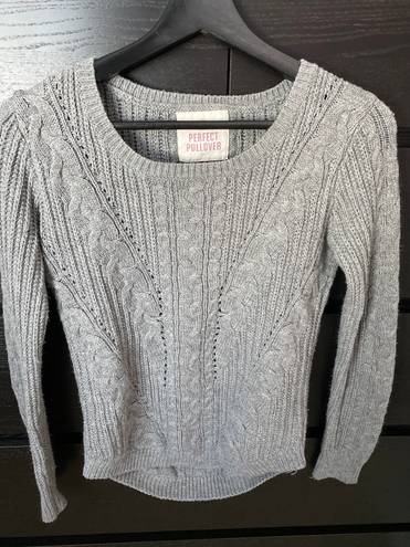 SO Perfect Pullover Sweater Knit Gray Fitted