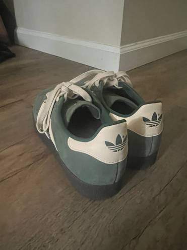 Adidas Olive Green  Sambas LIKE NEW