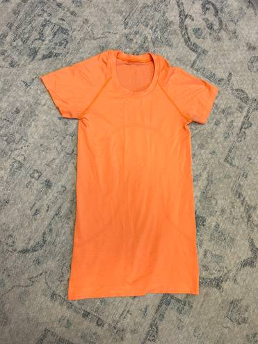 Lululemon Swiftly Tech Short Sleeve