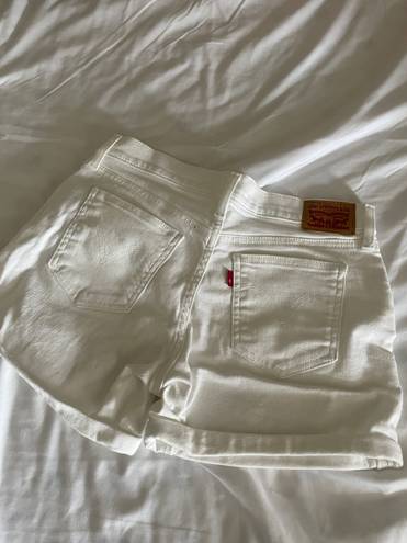 Levi’s White Denim Shorts Size 28in