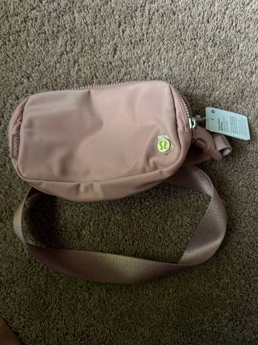 Lululemon  Belt Bag 