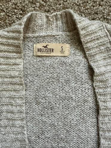 Hollister Cardigan