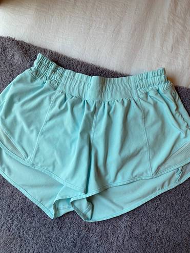 Lululemon Hotty Hot Short 2.5”