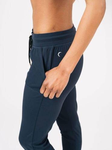 Zyia  Active Women's Ascend Joggers Pants Size S Navy Blue Waist tie Athleisure