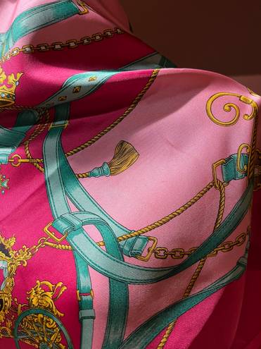 Beautiful Vintage Silk Scarf.