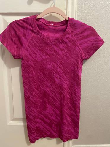 Lululemon Swiftly Tech Short Sleeve